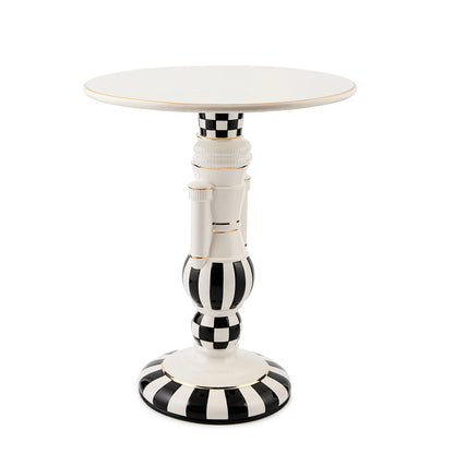 Courtly Noel Nutcracker Pedestal Platter
